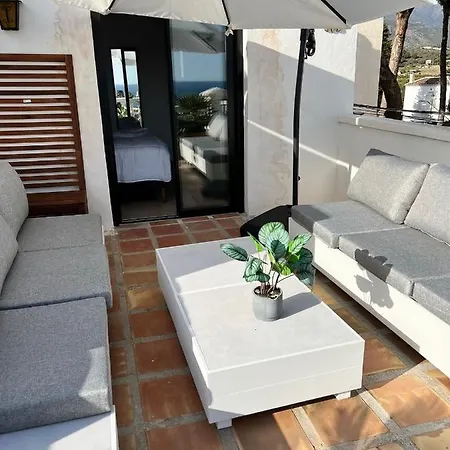 Tropicana, Nerja - 2 Bedroom Private With Sea Views *